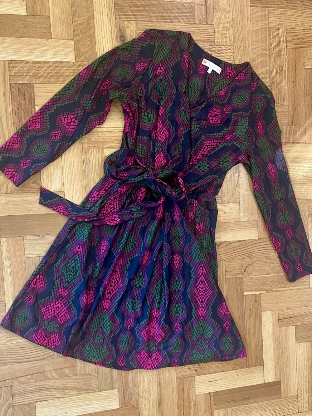 JUDE CONNALLY~BEST DRESS EVER! Python Print Side Tie Dress